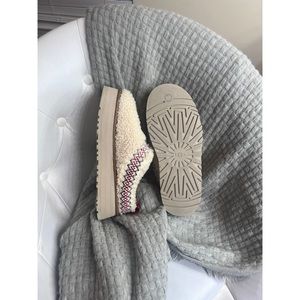 UGG Tazz Slipper Heritage Braid Natural